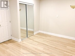 Building Photo - 309-309 The Kingsway