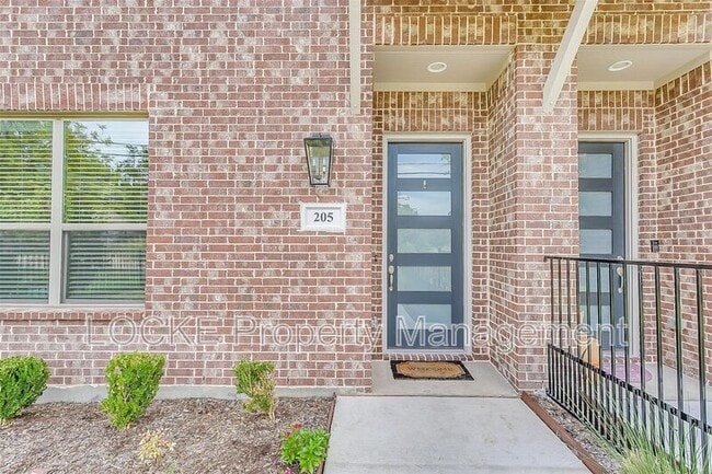 Building Photo - 205 Athenia Dr