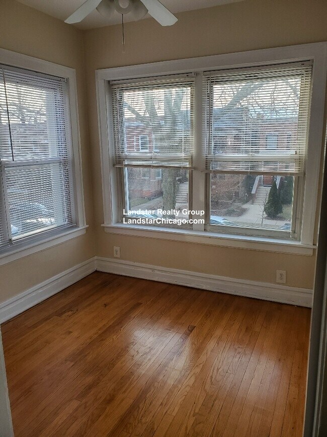 Foto del edificio - 2517 W Sunnyside Ave