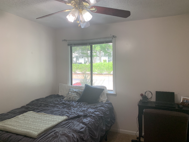 Foto del edificio - 7314 Sandy Creek Dr