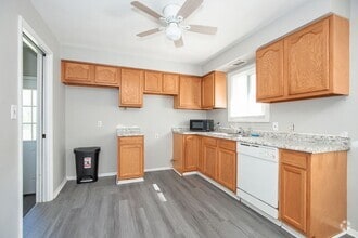 Building Photo - 4905 Donovan Dr