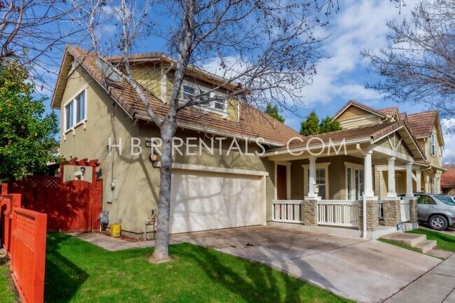 Foto del edificio - Charming 3-Bed, 3-Bath with 2,037 Sq Ft of Comfort in Mountain House!