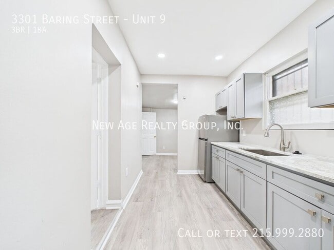 Building Photo - 3301 Baring St