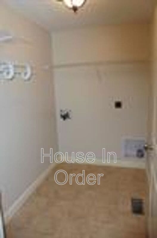 Building Photo - 11-2 Howards Row Place