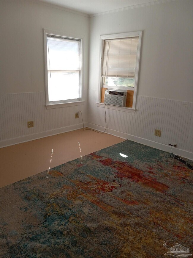 Building Photo - 527 N 48th Ave
