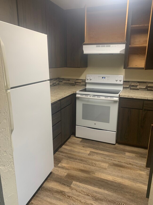 Foto del edificio - 825 Morton Pl