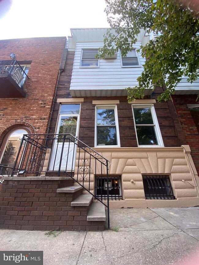 Building Photo - 234 Mifflin St