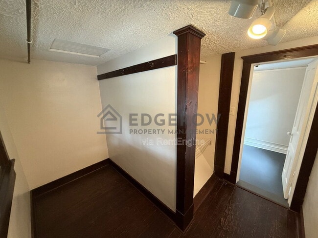 Foto del edificio - 915 Jackson St NW