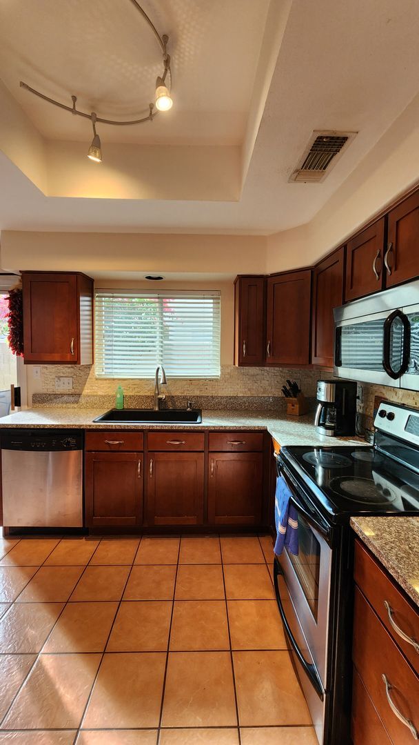 Building Photo - 8817 S 51st #1, Phoenix AZ 85044