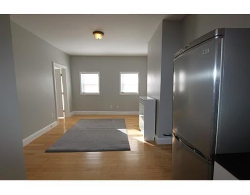 Primary Photo - 128 W 9th St