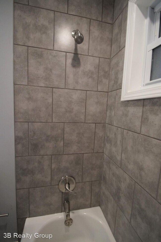 Building Photo - 3 br, 1 bath House - 5336 Plover Ln.
