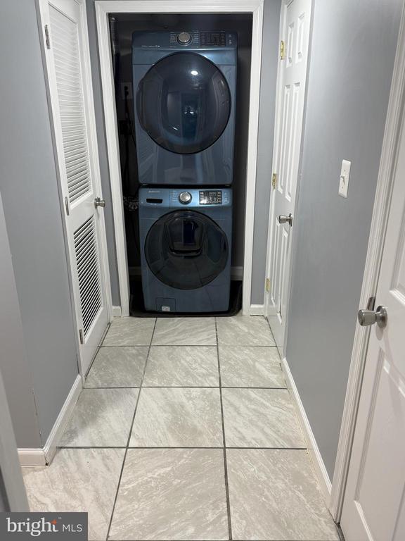 Foto del edificio - 5804 Shoshone Dr