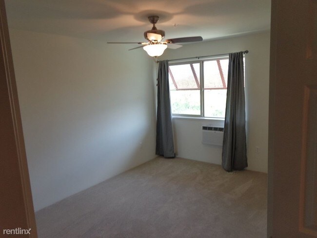 Building Photo - 3 br, 2 bath Condo - 56 Kihalani St