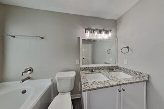 Building Photo - 17330 Shadow Ledge Dr