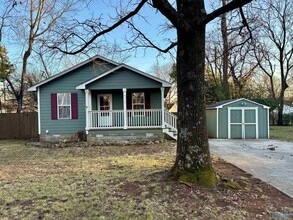 Building Photo - 4013 Pine Ave SW