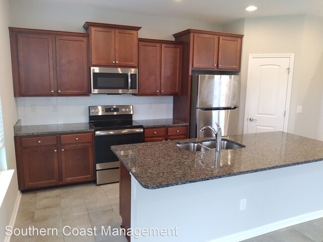 Building Photo - 3 br, 2.5 bath House - 141 Goldenrod Circle