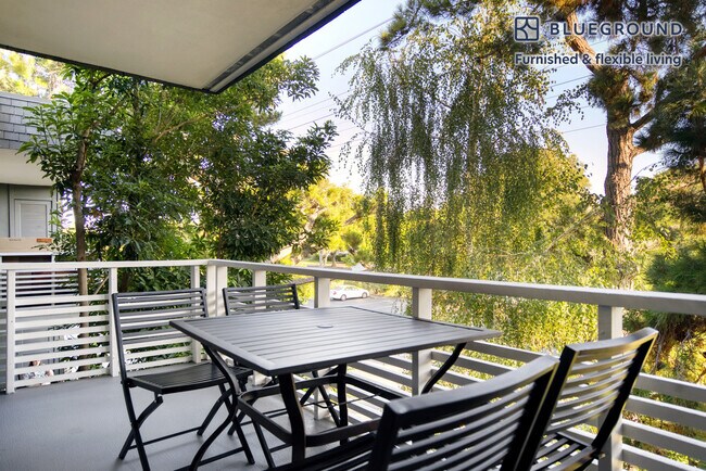 Building Photo - 745 S Bernardo Ave