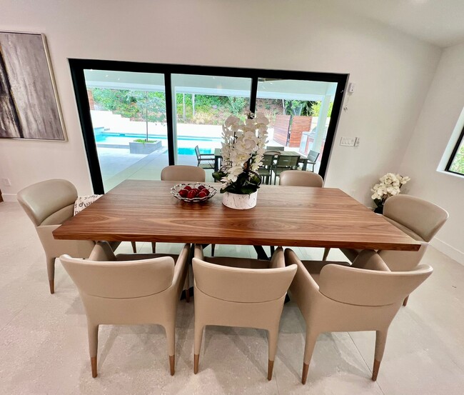 Foto del edificio - 16105 Clear Oak Dr