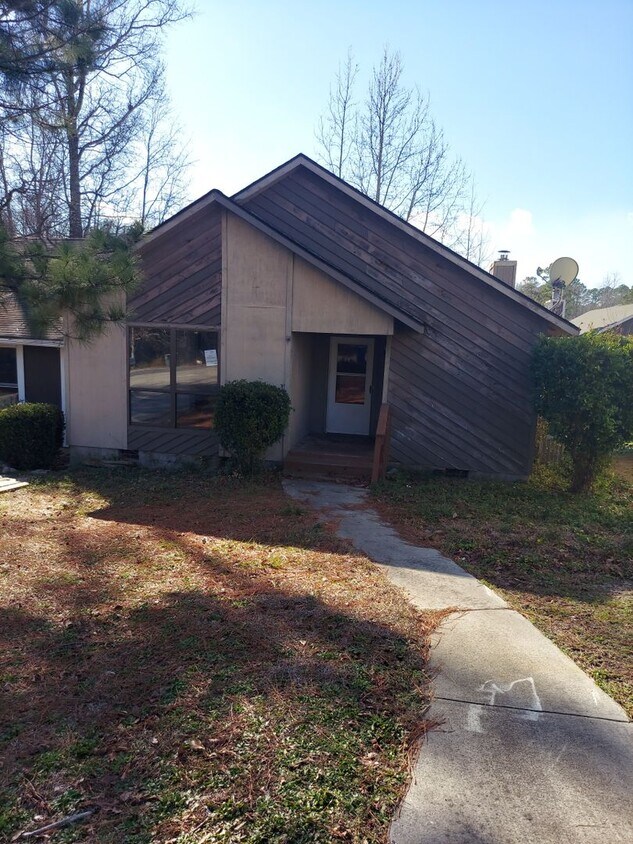 504 Toxaway Ct, Fayetteville, NC 28314 House Rental in Fayetteville