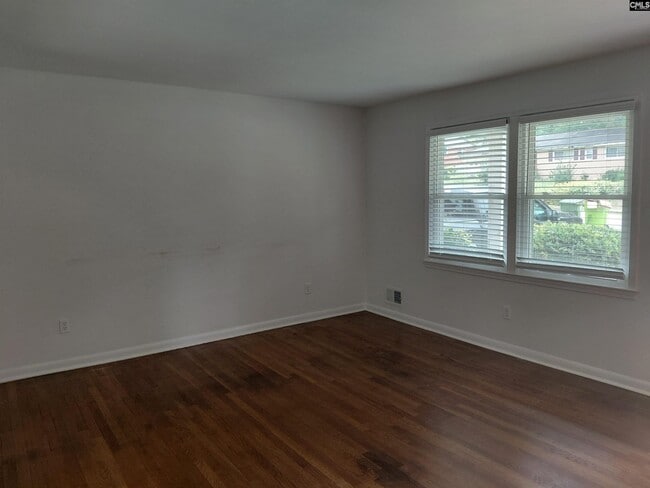 Building Photo - 224 Hickory Ridge Dr
