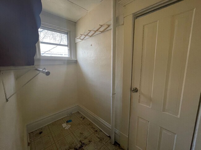 Foto del edificio - 401 N Rowley St