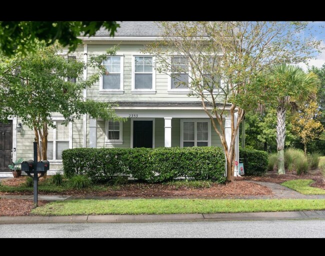 Building Photo - 2353 Kings Gate Ln