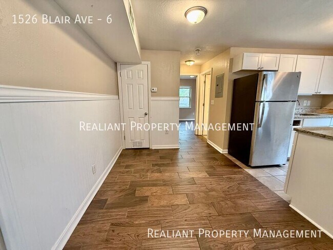 Building Photo - 1526 Blair Ave