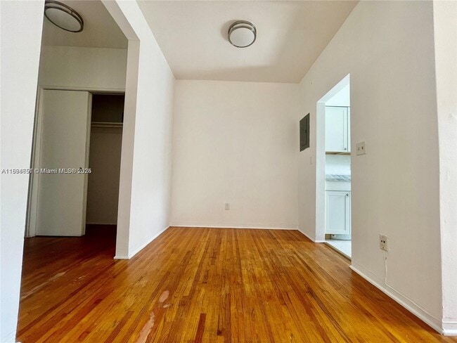 Building Photo - 780 81st St