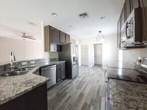 Building Photo - 185 SW Exmore Ave