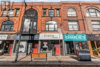 Building Photo - 3038 Dundas St W