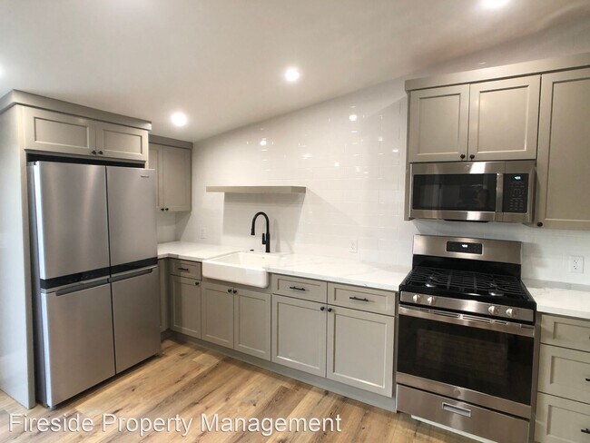 Foto del edificio - 13085 Monterey Rd