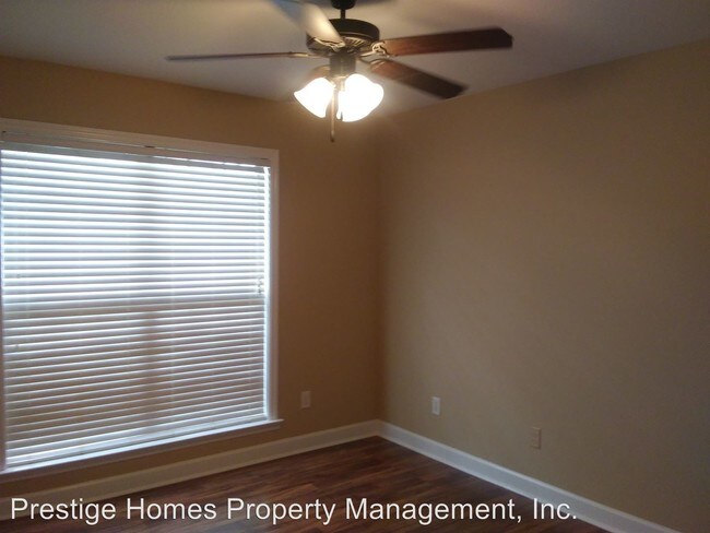 Foto del edificio - 3 br, 2 bath House - 303 Heath Street