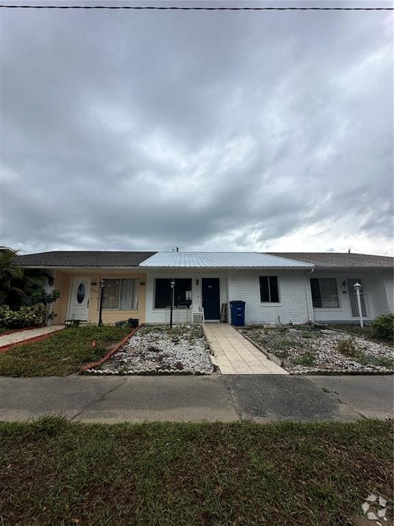 Building Photo - 3127 Villa Rd