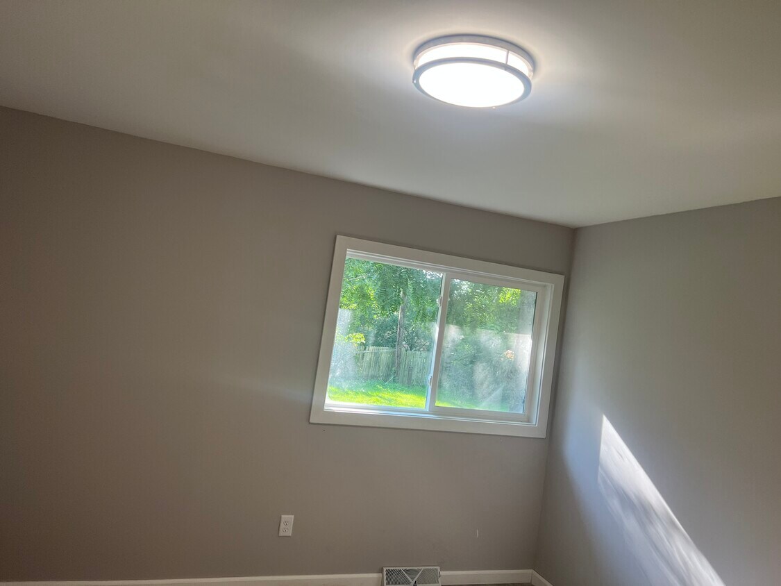 405 Maple Ct, Goshen, IN 46526 House Rental in Goshen, IN