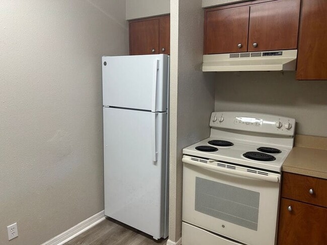 Foto del edificio - 435 Wymore Rd