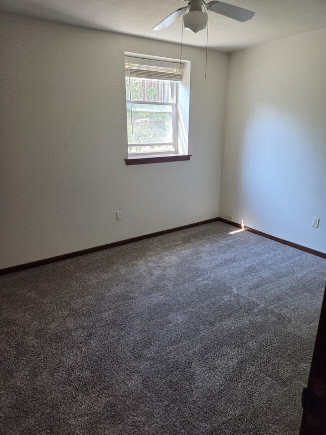 Building Photo - Fireside Apartments