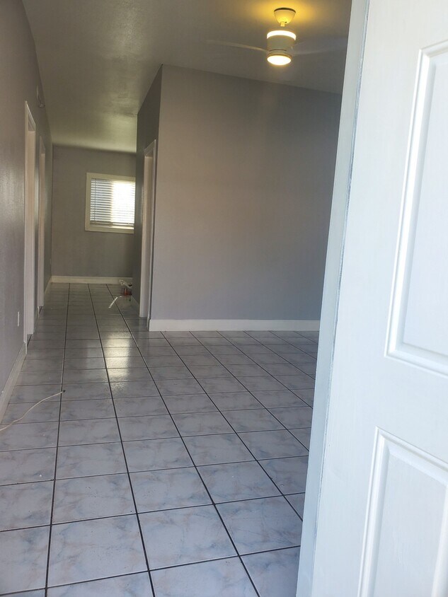 Foto del edificio - 2091 NW 30th St