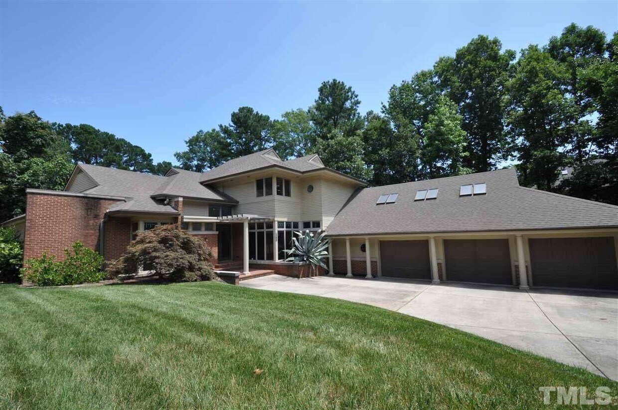 Primary Photo - 108 Wybel Ln