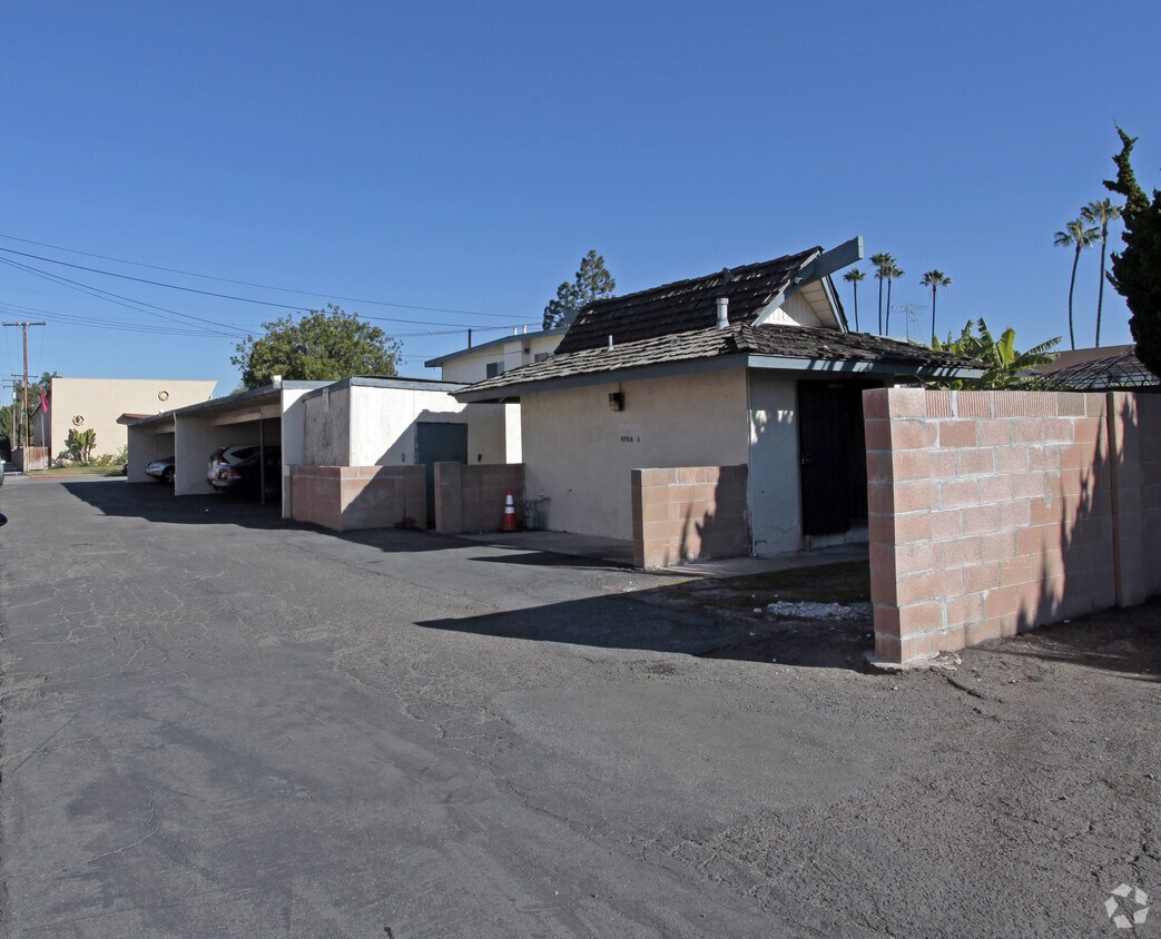 Foto del edificio - The Leilani Townhouse Apartments