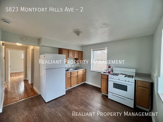 Building Photo - 5823 Hill Ave