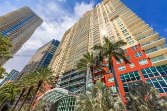Building Photo - 1155 Brickell Bay Dr