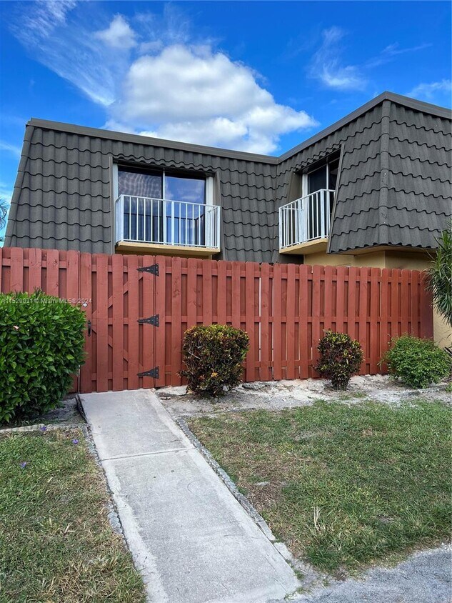 Primary Photo - 22161 Boca Rancho Dr