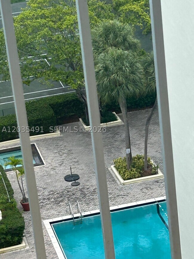 Building Photo - 11111 Biscayne Blvd