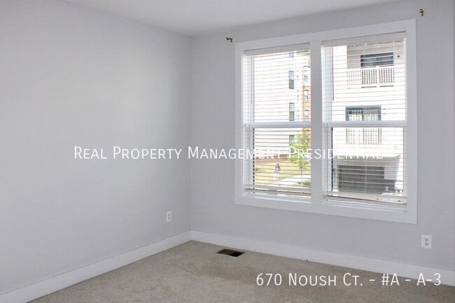 Building Photo - 670 Noush Ct