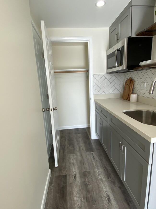 Closet - 295 Teddy Ave