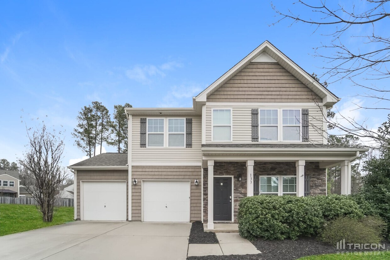 Foto principal - 133 Aiden Farm Ct