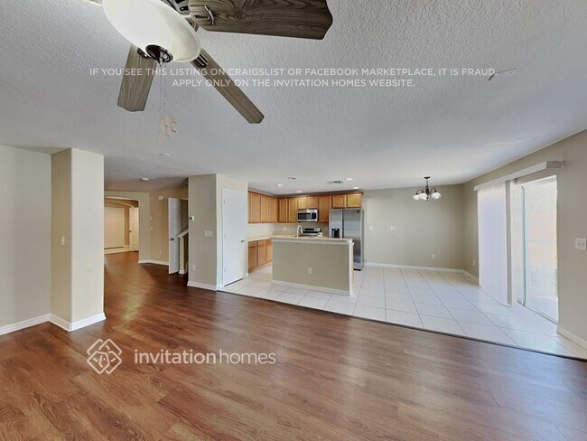 Building Photo - 12125 Fern Blossom Dr