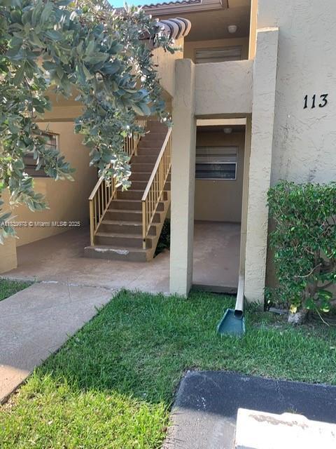 Primary Photo - 11101 Royal Palm Blvd
