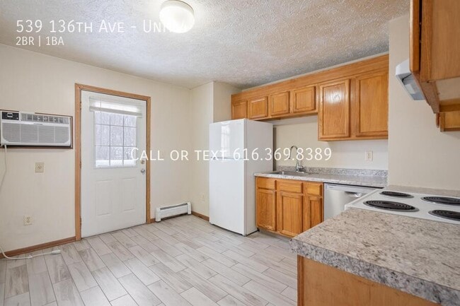 Building Photo - 539 136th Ave