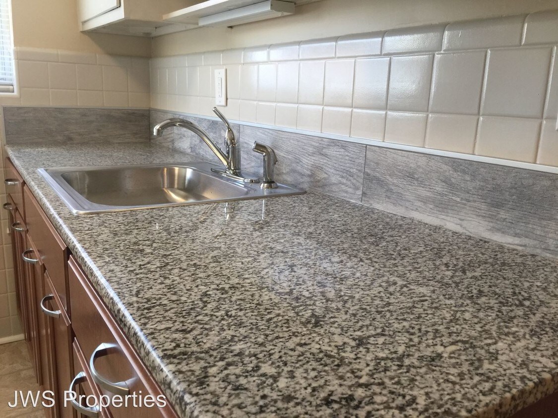 Foto principal - 1525 Sutton Ave